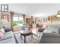 14 THISTLEDOWN Drive - 13