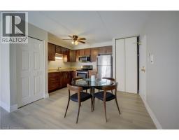 329 NORTHLAKE Drive UnitNo. 7 - 4