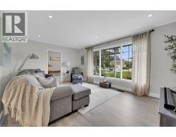 10 EMILY Street - 18
