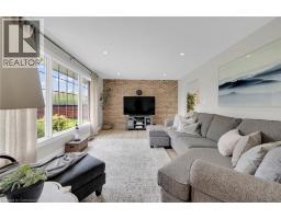 10 EMILY Street - 19