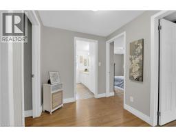 10 EMILY Street - 25