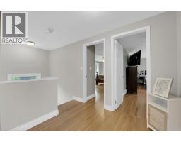 10 EMILY Street - 30