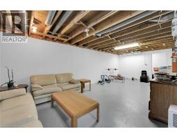 10 EMILY Street - 35