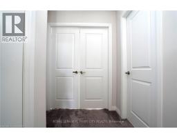 14 PRINCE PHILIP Boulevard - 11