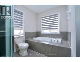 14 PRINCE PHILIP Boulevard - 24