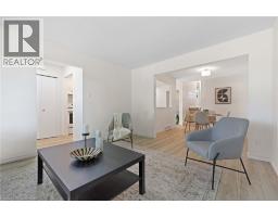 5 UXBRIDGE Crescent - 11