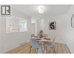 5 UXBRIDGE Crescent - 12