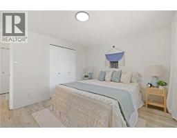 5 UXBRIDGE Crescent - 17
