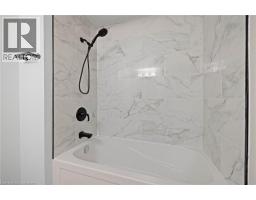 5 UXBRIDGE Crescent - 22