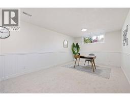 5 UXBRIDGE Crescent - 24