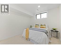 5 UXBRIDGE Crescent - 28