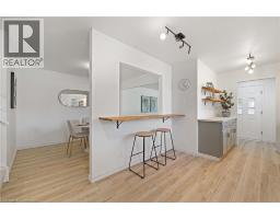 5 UXBRIDGE Crescent - 4
