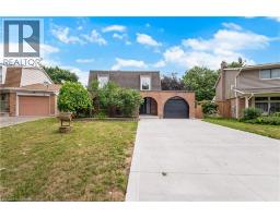 20 ROSENEATH Crescent - 1