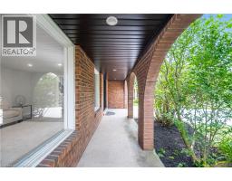 20 ROSENEATH Crescent - 3