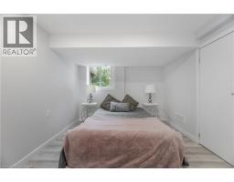 20 ROSENEATH Crescent - 41