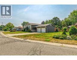 111 KINROSS Street - 3