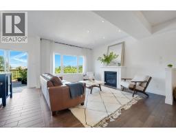 160 FREURE Drive - 5