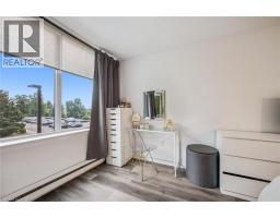 35 GREEN VALLEY Drive UnitNo. 304 - 23