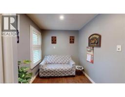 272 GREY Street - 9