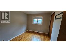 143 BROOKSIDE Crescent - 10