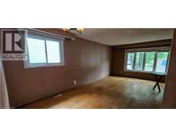 143 BROOKSIDE Crescent - 4