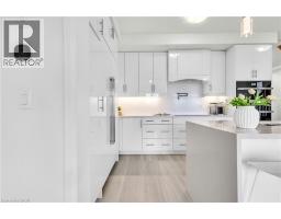 35 CROSSMORE Crescent - 23