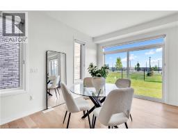 35 CROSSMORE Crescent - 30