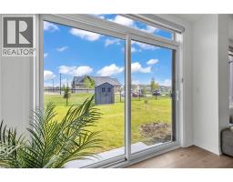 35 CROSSMORE Crescent - 31