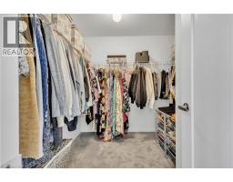 35 CROSSMORE Crescent - 39