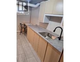 69 BEE Street - 18