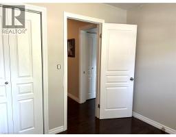 9 EDEN Place - 20