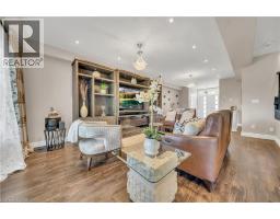 50 HORSESHOE Crescent - 10