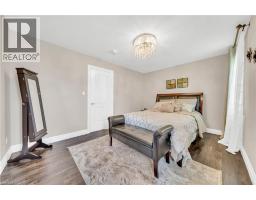 50 HORSESHOE Crescent - 29