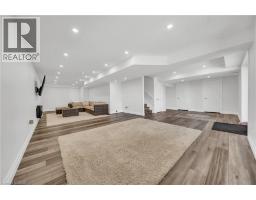 50 HORSESHOE Crescent - 34