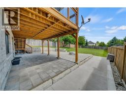 50 HORSESHOE Crescent - 43
