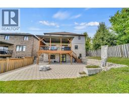 50 HORSESHOE Crescent - 44