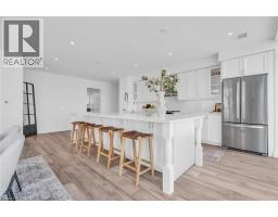 15 GLEBE Street UnitNo. PH2001 - 16