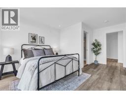 15 GLEBE Street UnitNo. PH2001 - 28