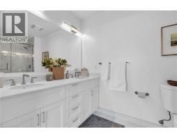 15 GLEBE Street UnitNo. PH2001 - 35