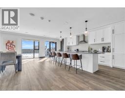 15 GLEBE Street UnitNo. PH2001 - 42