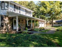 296 EDGEHILL Drive - 2