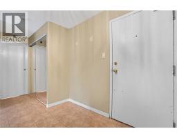 35 GREEN VALLEY Drive UnitNo. 902 - 13