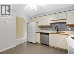 35 GREEN VALLEY Drive UnitNo. 902 - 18