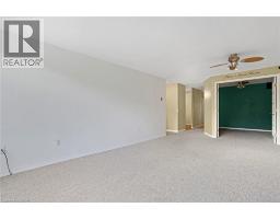 35 GREEN VALLEY Drive UnitNo. 902 - 21