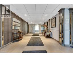 35 GREEN VALLEY Drive UnitNo. 902 - 7