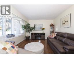 20 GAY Crescent - 11