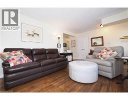 20 GAY Crescent - 12