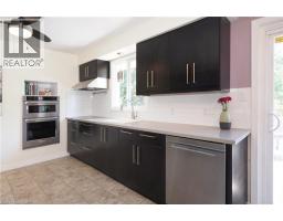 20 GAY Crescent - 18