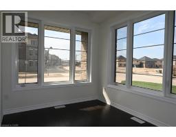 1 BEE Crescent - 13