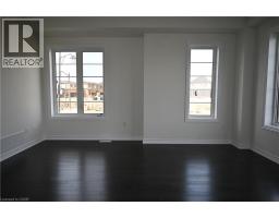 1 BEE Crescent - 18